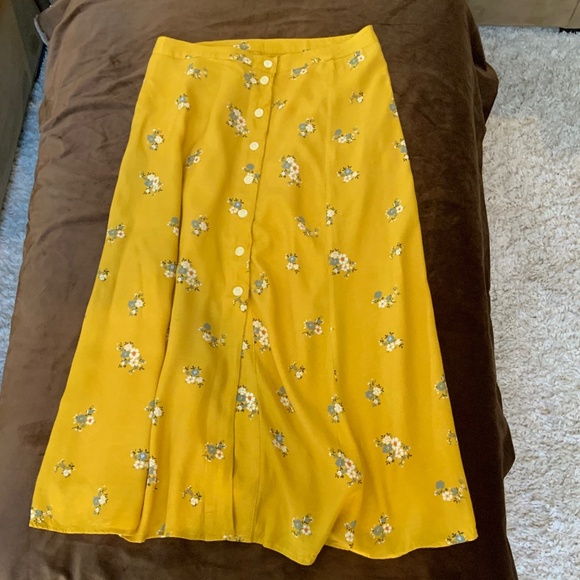 Gap Floral MIDI Skirt Sz 10 - Picture 2 of 7